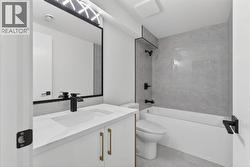 Illegal suite 1, bathroom - 