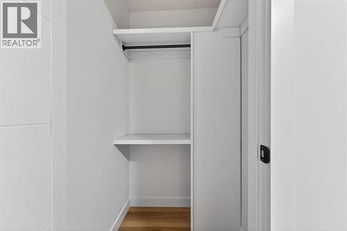 420 Pinegreen Close Ne, Calgary, AB - Indoor