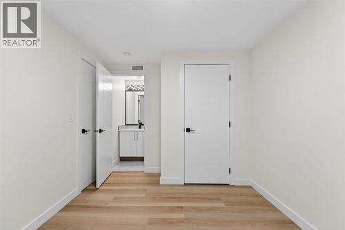 420 Pinegreen Close Ne, Calgary, AB - Indoor Photo Showing Other Room