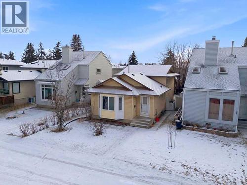 132 Riverglen Crescent Se, Calgary, AB - Outdoor