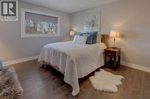 413 Albert Street Se, Airdrie, AB - Indoor Photo Showing Bedroom