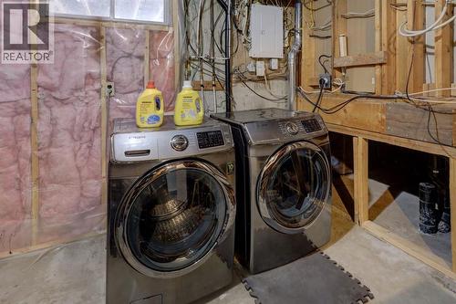 413 Albert Street Se, Airdrie, AB - Indoor Photo Showing Laundry Room
