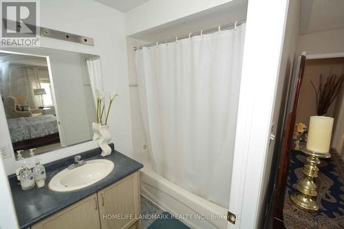 4825 Fulwell Road, Mississauga, ON - Indoor Photo Showing Bathroom