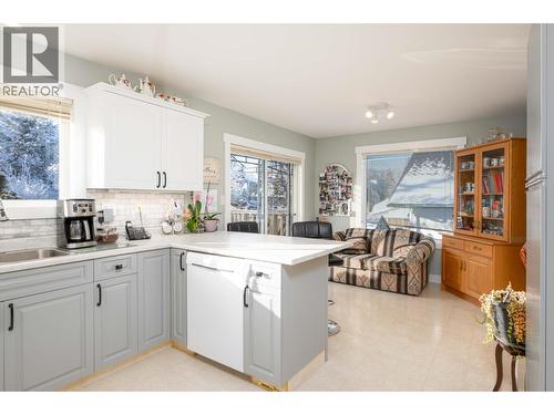 3053 Vista Ridge Drive, Prince George, BC - Indoor Photo Showing Kitchen
