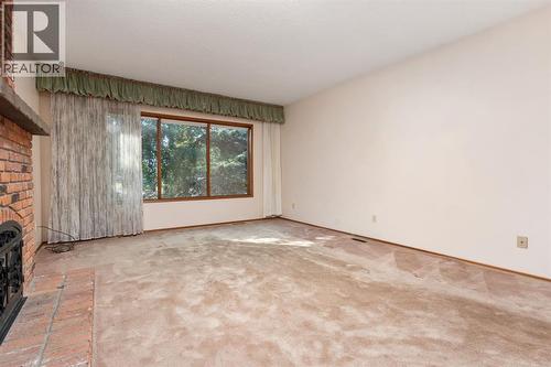 living room - 4305 74 Street, Camrose, AB - Indoor Photo Showing Other Room