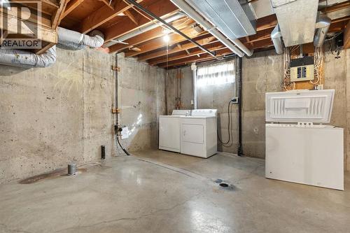 4305 74 Street, Camrose, AB - Indoor