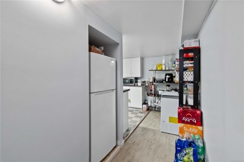 1957 Granite St, Victoria, BC 