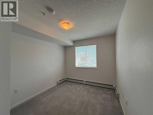 3419, 4641 128 Avenue Ne, Calgary, AB - Indoor Photo Showing Other Room