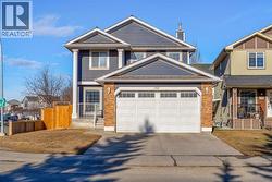 717 Coral Springs Boulevard NE  Calgary, AB T3J 3T4