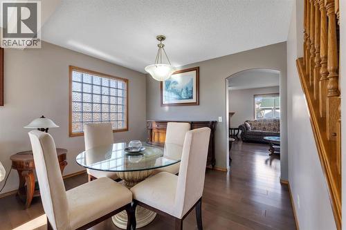 717 Coral Springs Boulevard Ne, Calgary, AB - Indoor Photo Showing Dining Room