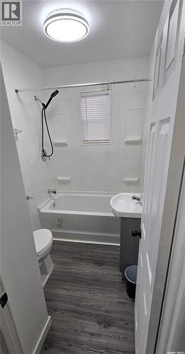 700 Montague Street, Regina, SK - Indoor Photo Showing Bathroom