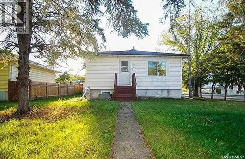 700 Montague Street, Regina, SK - Outdoor
