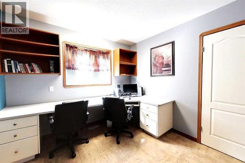 23 Springwood Drive Ne, Slave Lake, AB - Indoor Photo Showing Office