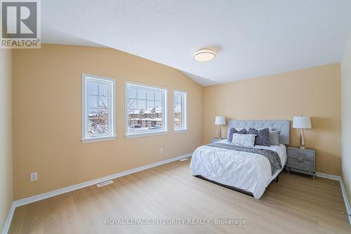 361 Celtic Ridge Crescent, Ottawa, ON - Indoor Photo Showing Bedroom
