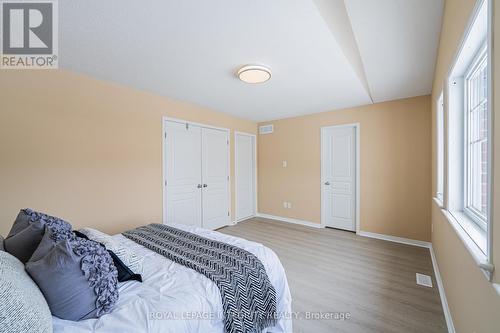 361 Celtic Ridge Crescent, Ottawa, ON - Indoor Photo Showing Bedroom