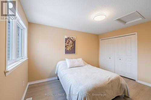 361 Celtic Ridge Crescent, Ottawa, ON - Indoor Photo Showing Bedroom