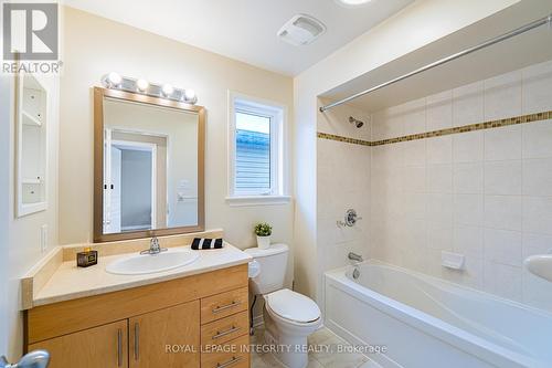 361 Celtic Ridge Crescent, Ottawa, ON - Indoor Photo Showing Bathroom
