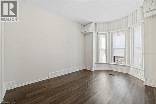 244 N Wellington Street N, Hamilton, ON - Indoor Photo Showing Other Room