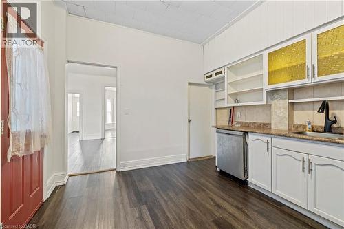 244 N Wellington Street N, Hamilton, ON - Indoor