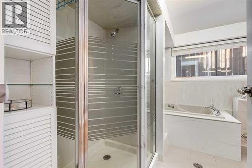 1205 Meadowbrook Drive Se, Airdrie, AB - Indoor Photo Showing Bathroom