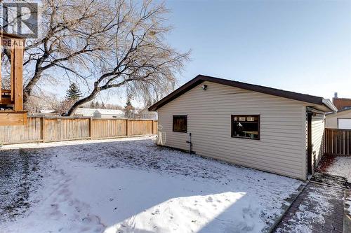 1205 Meadowbrook Drive Se, Airdrie, AB - Outdoor