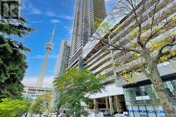 5710 - 3 CONCORD CITYPLACE WAY  Toronto, ON M5V 0X4