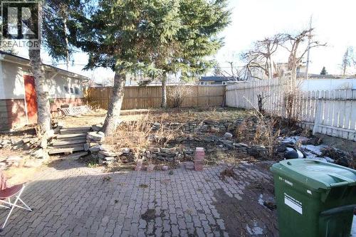3824 Bantford Drive Nw, Calgary, AB - Outdoor