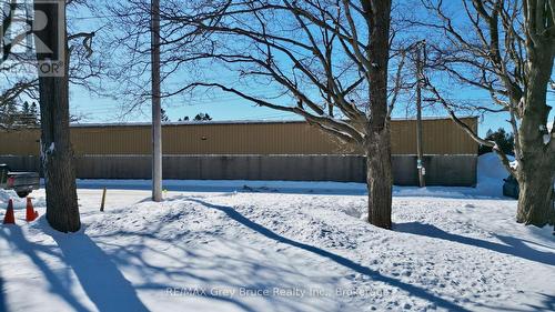 15 Tackabury Street, Northern Bruce Peninsula, ON 