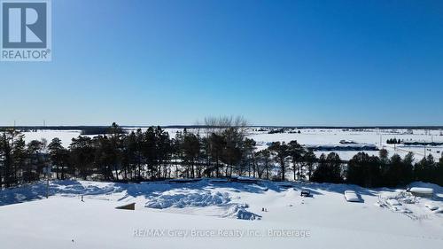 15 Tackabury Street, Northern Bruce Peninsula, ON 