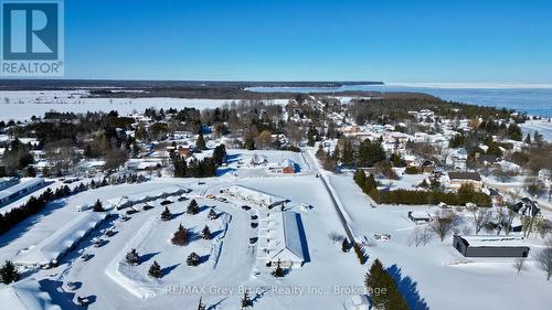 15 Tackabury Street, Northern Bruce Peninsula, ON 