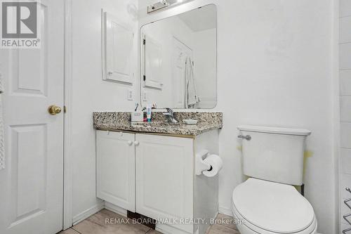 1827 Hialeah Drive, Ottawa, ON - Indoor Photo Showing Bathroom