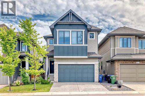 41 Shawnee Green SW  Calgary, AB T2Y 0P5