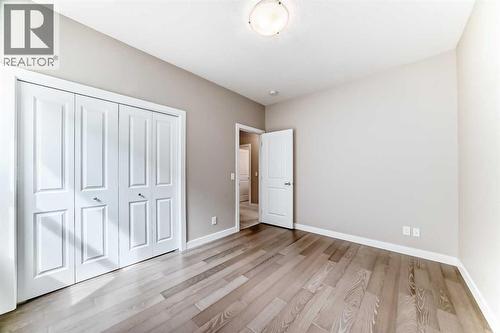 41 Shawnee Green Sw, Calgary, AB - Indoor Photo Showing Other Room