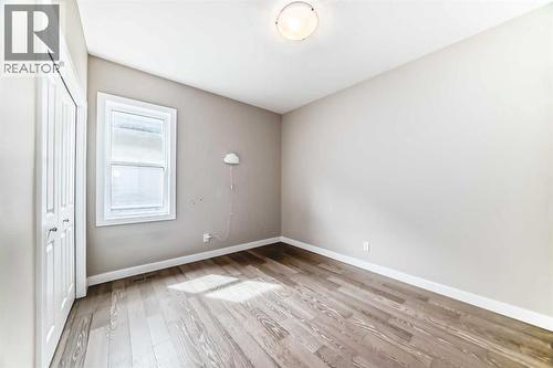 41 Shawnee Green Sw, Calgary, AB - Indoor Photo Showing Other Room