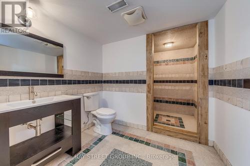 132 Crestwood Road, Vaughan, ON - Indoor Photo Showing Bathroom