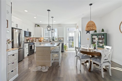 110-3501 Dunlin St, Colwood, BC 