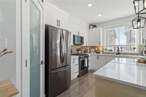 110-3501 Dunlin St, Colwood, BC 