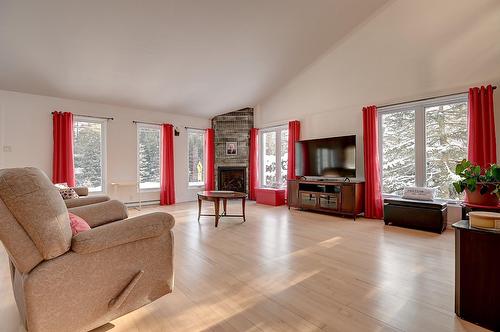Salon - 1275  - 1283 Route 343, Sainte-Marcelline-De-Kildare, QC - Indoor Photo Showing Living Room