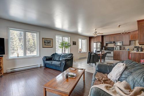 Salon - 1275  - 1283 Route 343, Sainte-Marcelline-De-Kildare, QC - Indoor Photo Showing Living Room