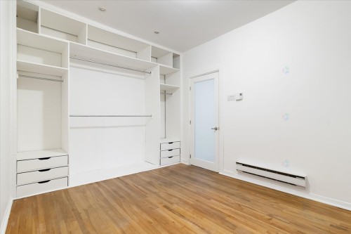 Chambre à coucher principale - 5329 Rue De Bordeaux, Montréal (Le Plateau-Mont-Royal), QC - Indoor Photo Showing Other Room