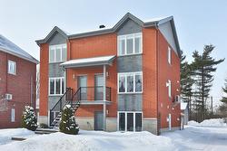 190 Rue des Échevins  Saint-Jean-Sur-Richelieu, QC J2W 3E8