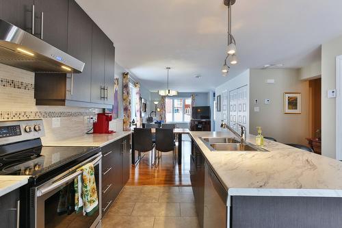 Cuisine - 190 Rue Des Échevins, Saint-Jean-Sur-Richelieu, QC - Indoor Photo Showing Kitchen With Double Sink With Upgraded Kitchen