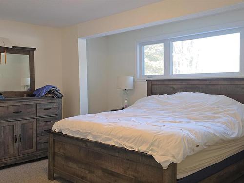 663 Barrie Dr, Oliver Paipoonge, ON - Indoor Photo Showing Bedroom