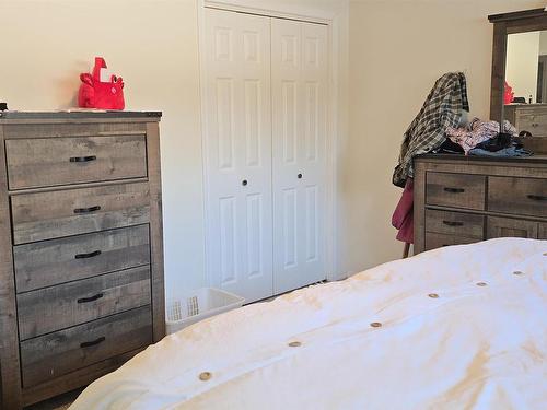 663 Barrie Dr, Oliver Paipoonge, ON - Indoor Photo Showing Bedroom