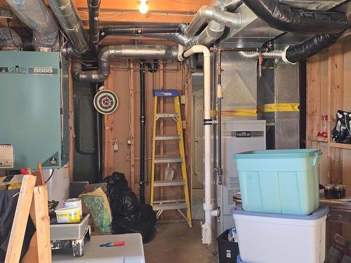 663 Barrie Dr, Oliver Paipoonge, ON - Indoor Photo Showing Basement