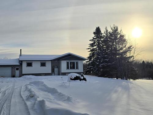 663 Barrie Dr, Oliver Paipoonge, ON - Outdoor