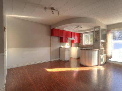 Salon - 391B 13E Rue, Saint-Paul-De-Montminy, QC - Indoor Photo Showing Kitchen
