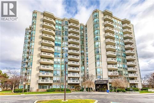 5080 PINEDALE Avenue Unit# 902  Burlington, ON L7L 5V7