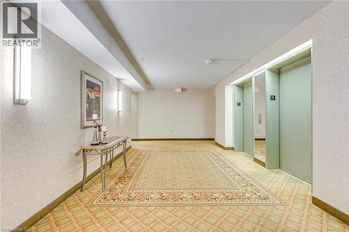 5080 Pinedale Avenue Unit# 902, Burlington, ON - Indoor Photo Showing Other Room