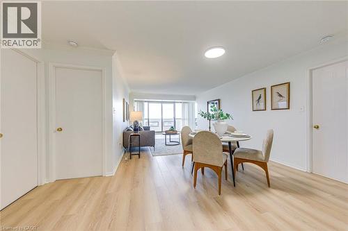 5080 Pinedale Avenue Unit# 902, Burlington, ON - Indoor Photo Showing Dining Room